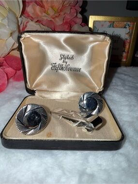Vintage Fifth Avenue Silver Tone Cufflinks Tie Clip Set w/ Original Box